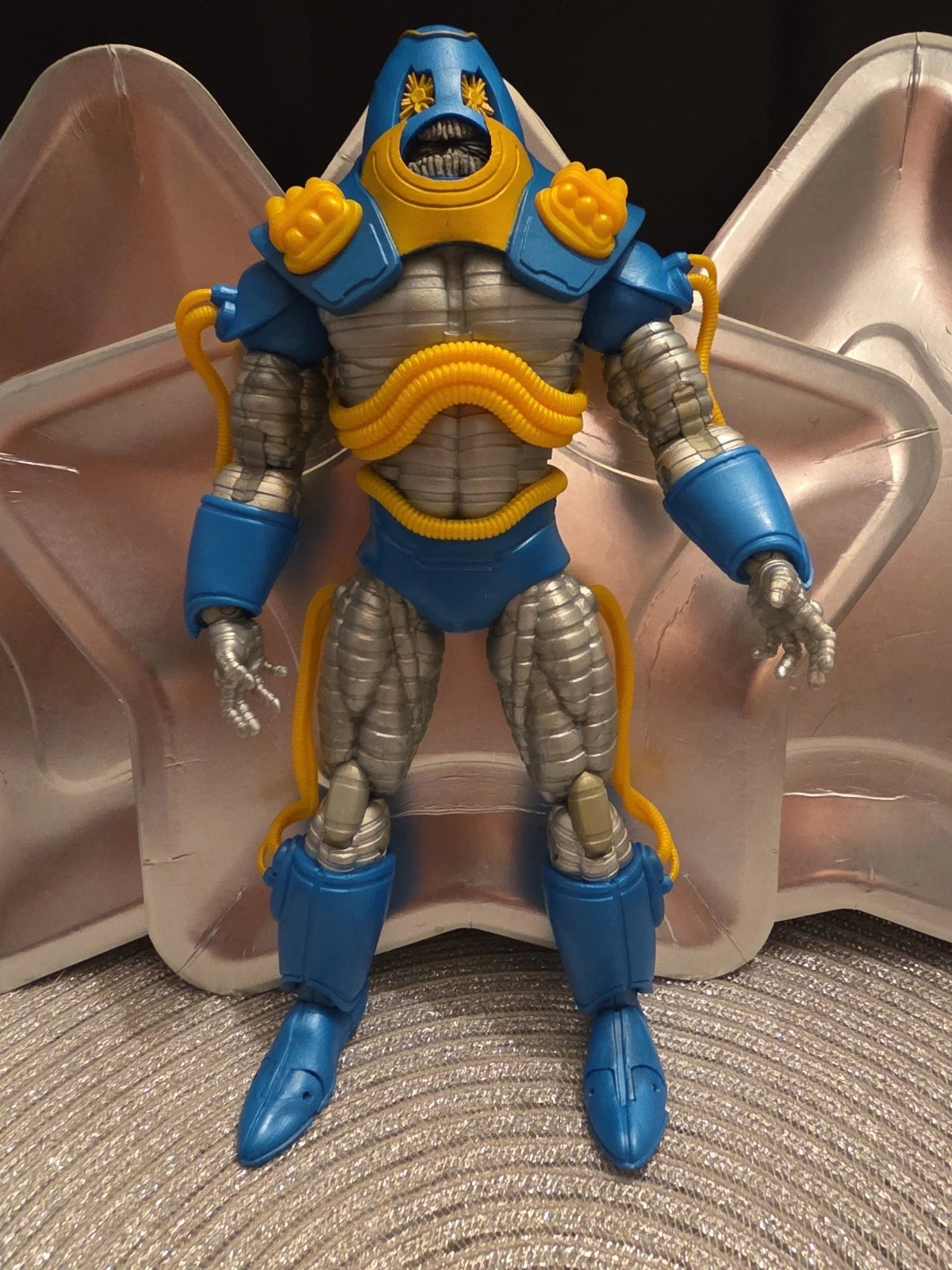 DC McFarlane Multiverse - Anti-Monitor Crisis on Infinite Earth figure