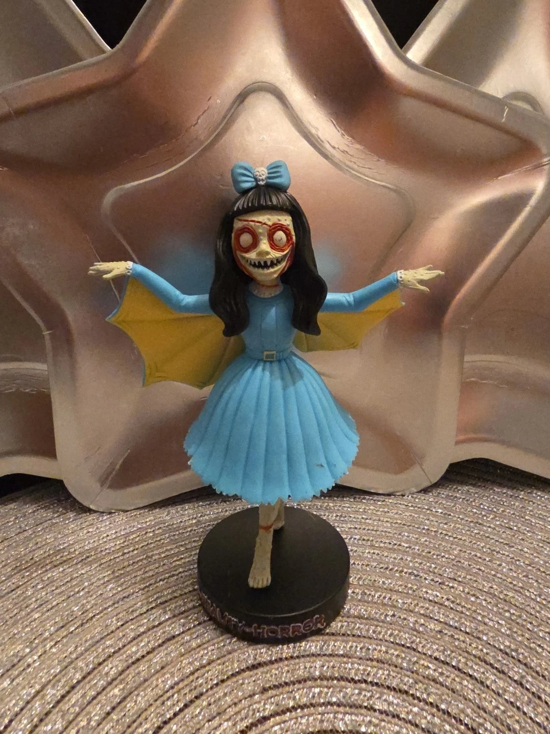 Ghouliana (The Beauty of Horror) 6" NECA Toony Terrors Series 7
