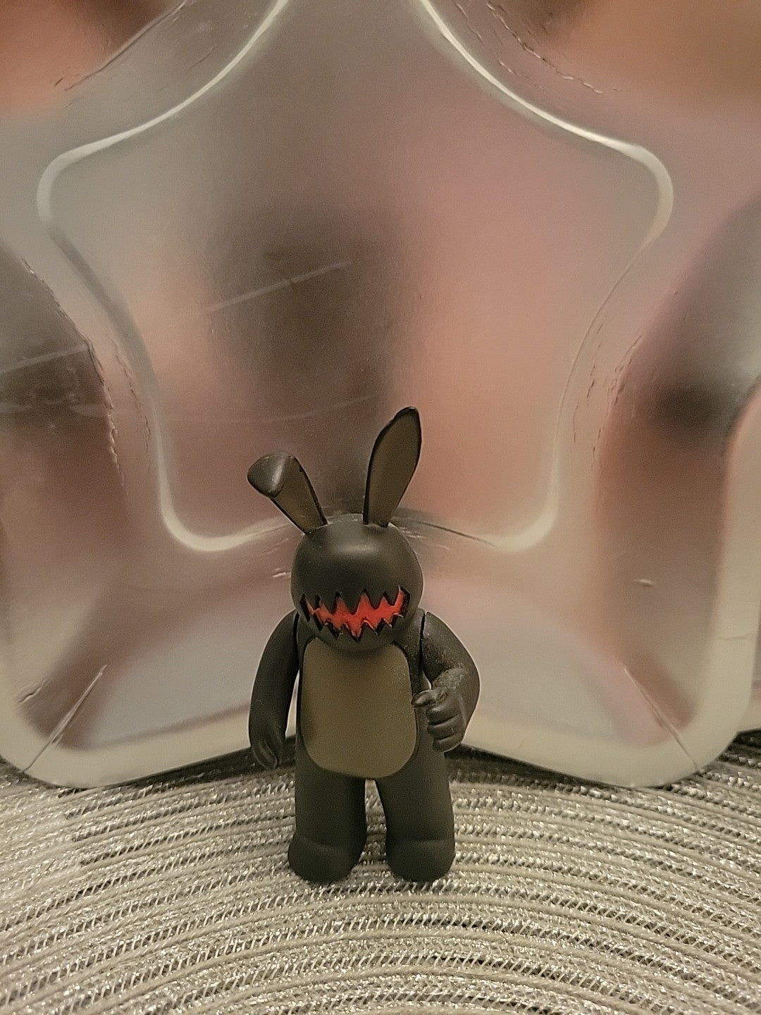 Strangeco Vivisect Luke Chueh Mugs Bunny Jagged Mouth