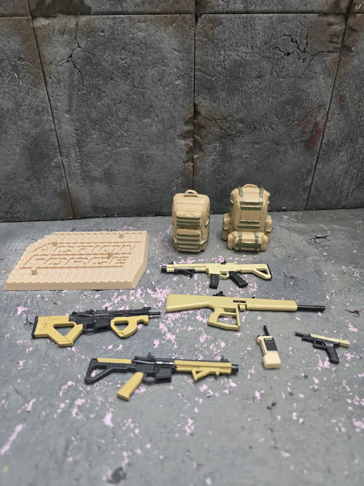 valaverse action force weapons Desert Camo