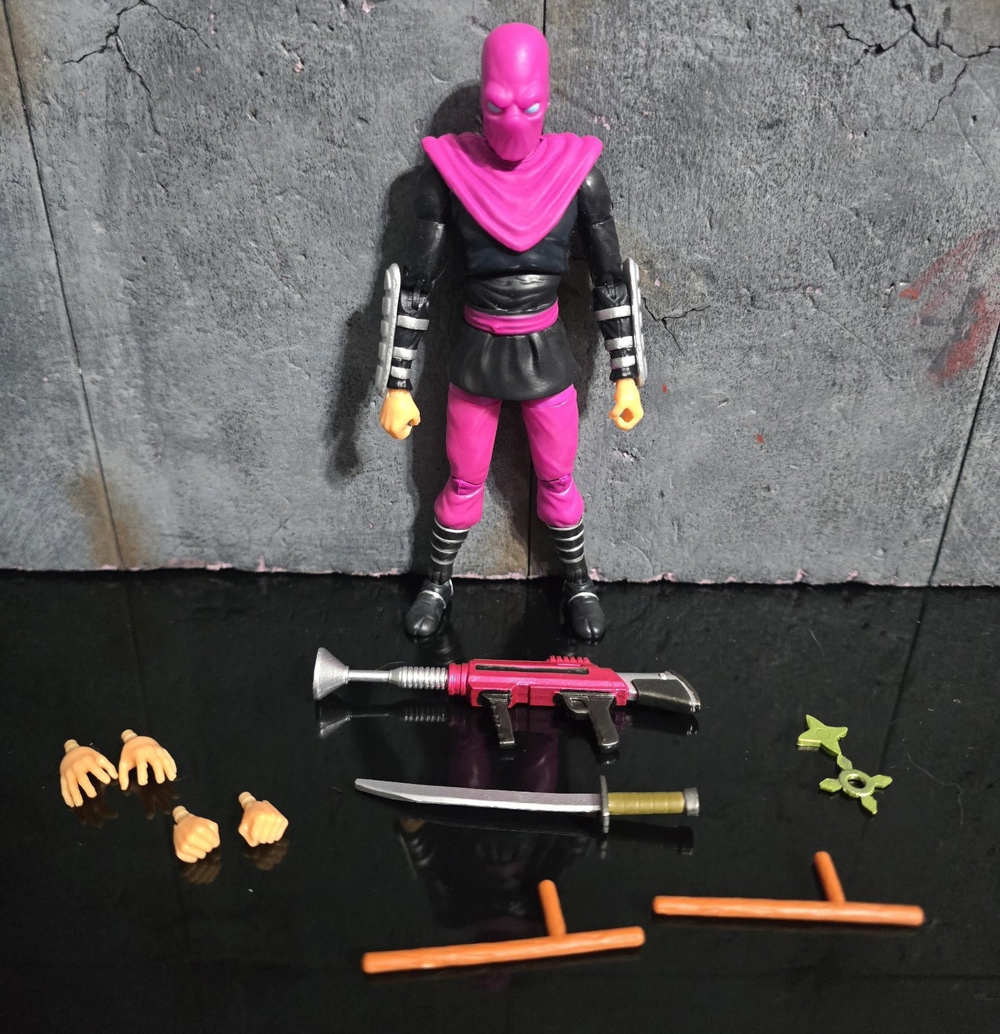 BST AXN TMNT Ninja Turtles In time Foot Clan Soldier Pink, complete
