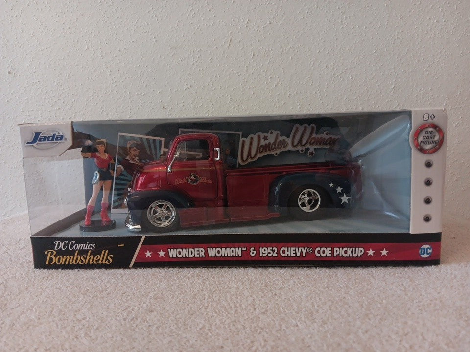 1/24 Jada Toys Wonder Woman 1952 Chevrolet COE Pickup