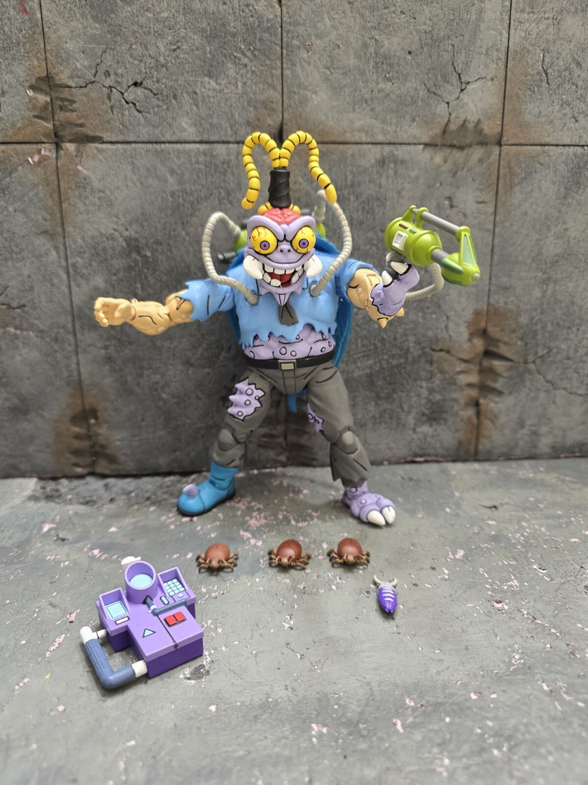 NECA Nickelodeon Teenage Mutant Ninja Turtles Scumbug 7" Figure