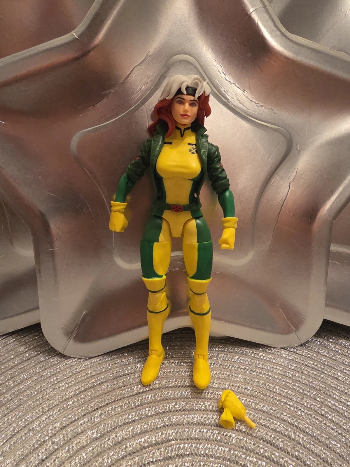 Marvel Legends X-Men 97 Rogue USED