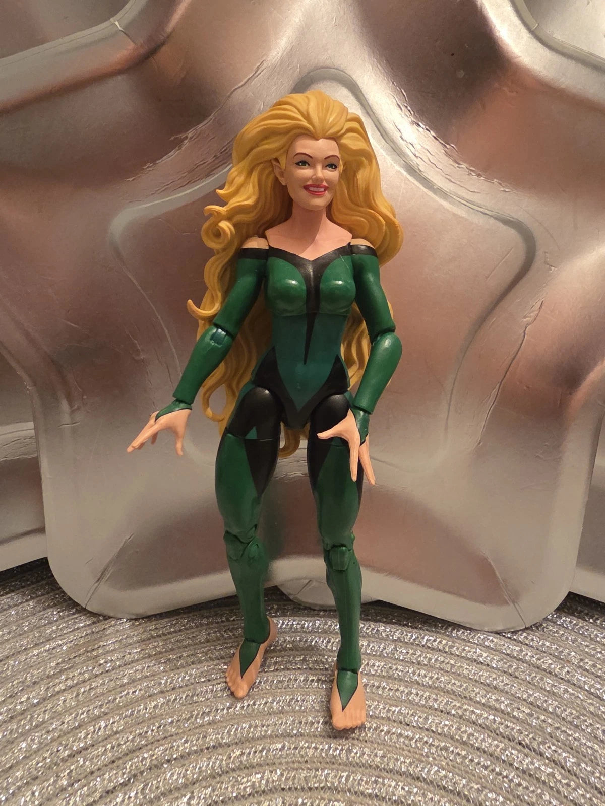 Hasbro MEGGAN From Excalibur 3 Pack MARVEL LEGENDS 2021 6in.