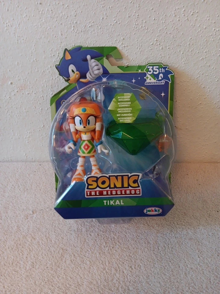 Jakks Pacific Tikal with Master Emerald 35th Anniversary Sonic The Hedgehog