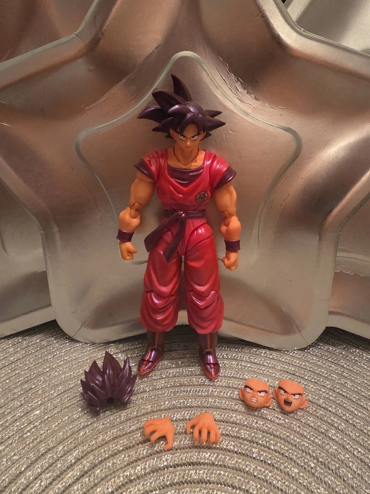 Bandai Figuarts Dragon Ball Z Son Goku Kaio-ken Action Figure