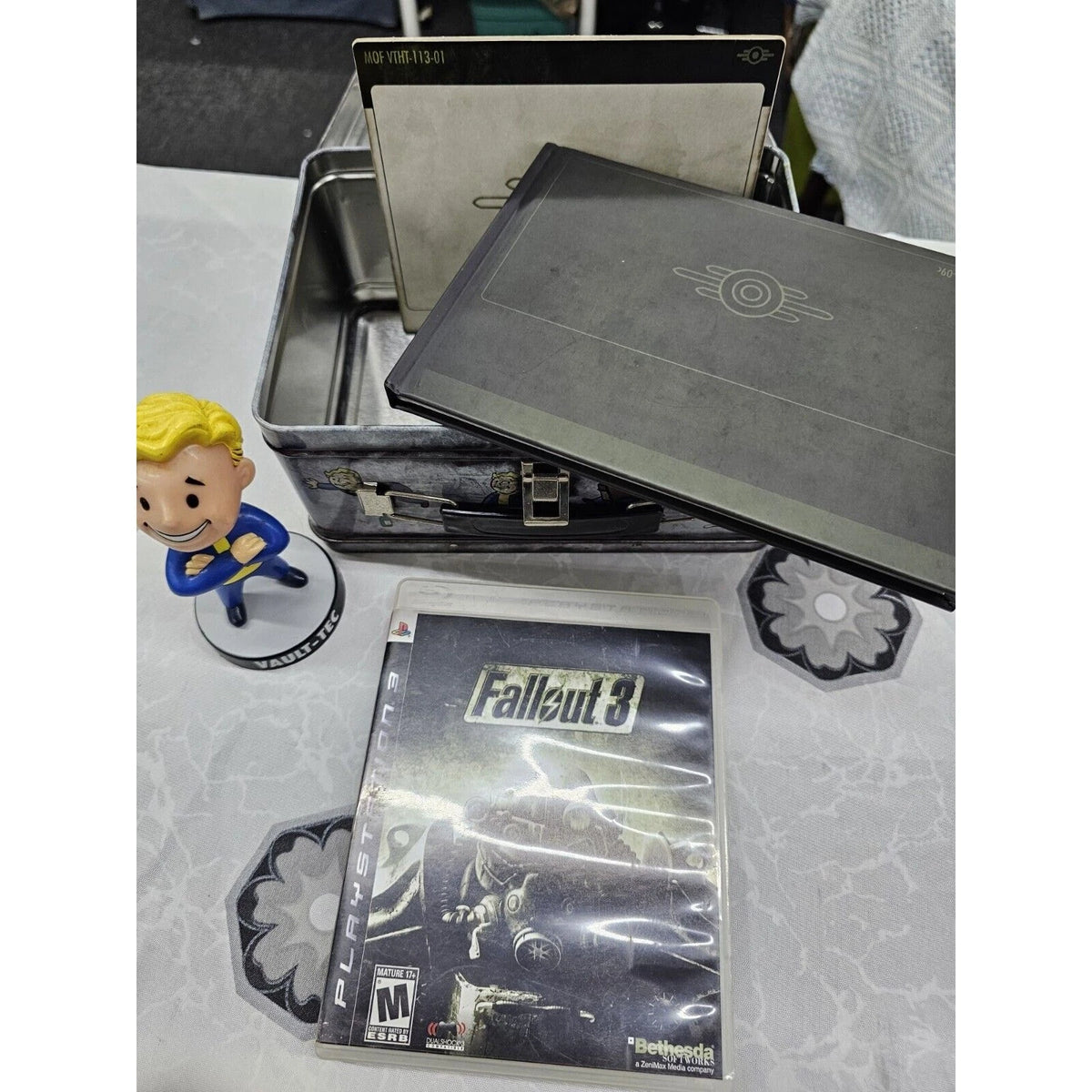 Fallout 3: Collector's Edition (PS-3 2008) lunch box Bethesda Computer