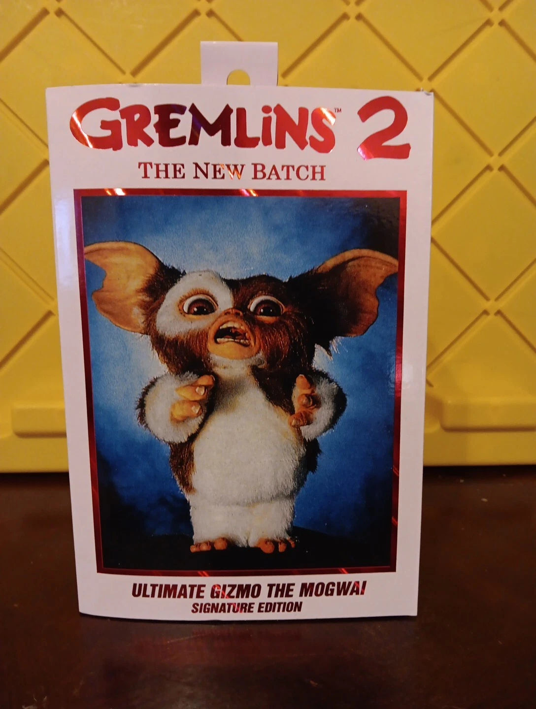 NECA Gremlins 2: The New Batch Ultimate Gizmo Signature Edition