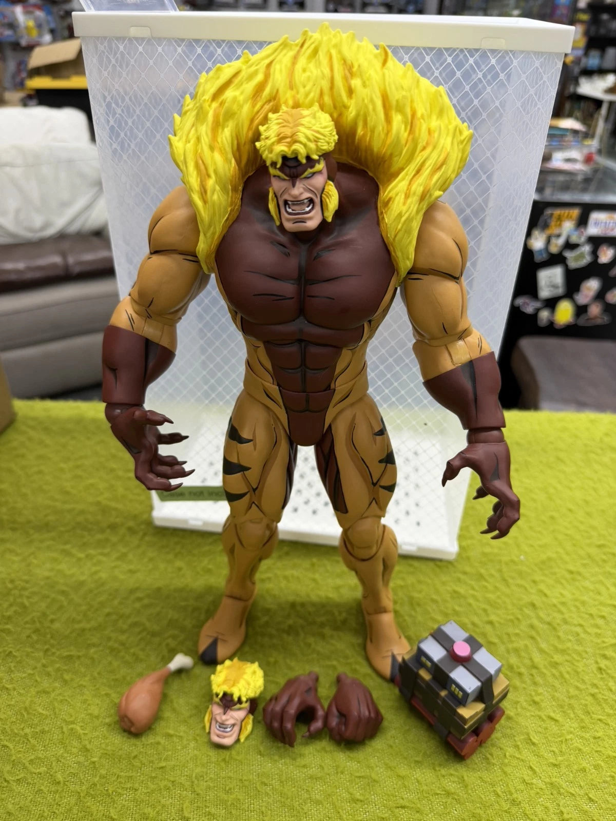 Mondo X-Men The Animated Series Sabretooth 1/6 Scale Figure Standard Edition