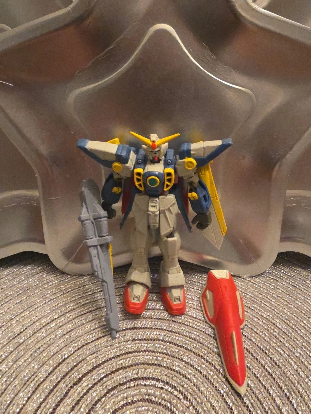 WING GUNDAM - MOBILE SUIT GUNDAM WING W 4.5" BANDAI - LOOSE