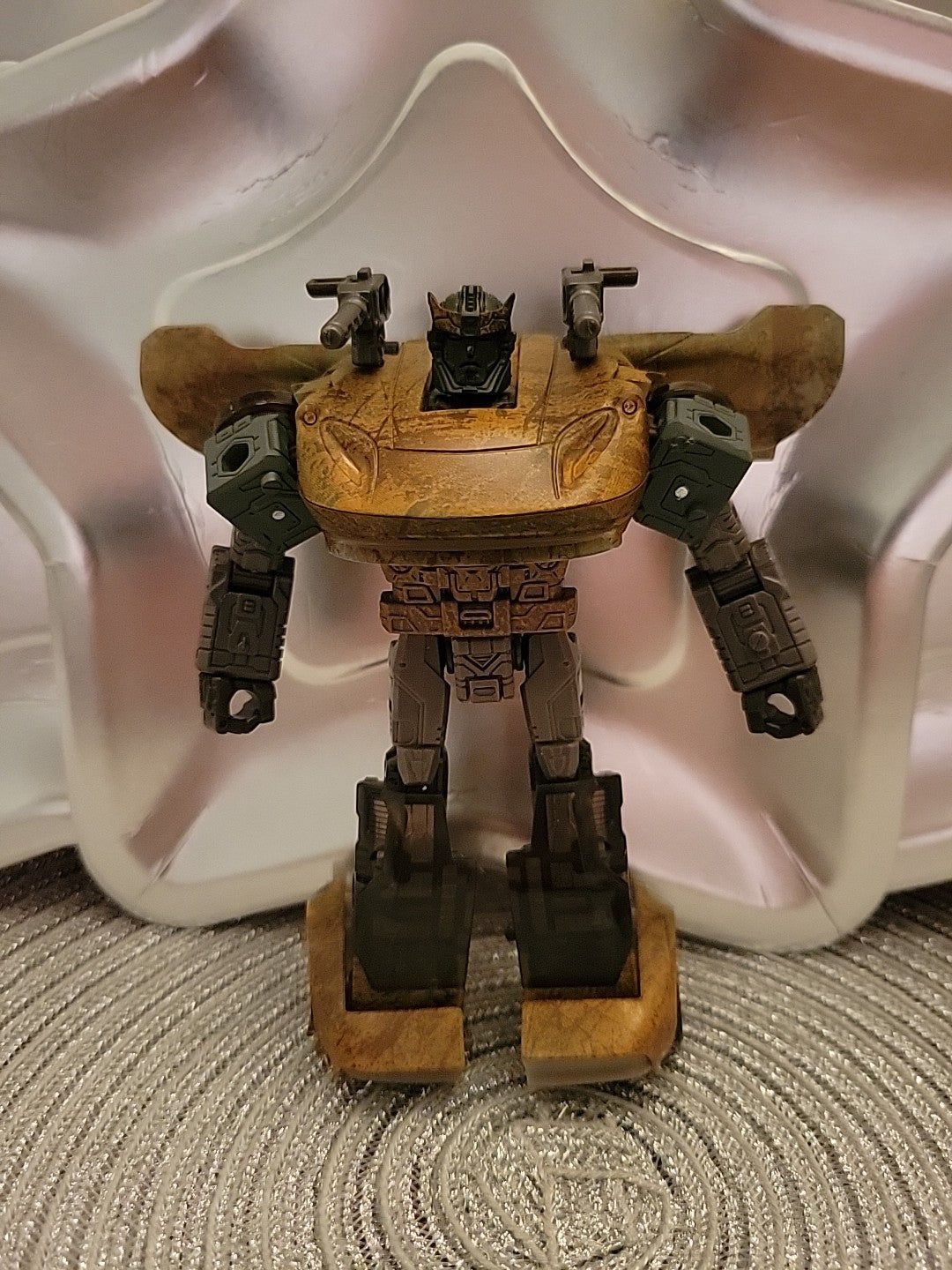 Transformers War For Cybertron Deluxe Sparkless Bot