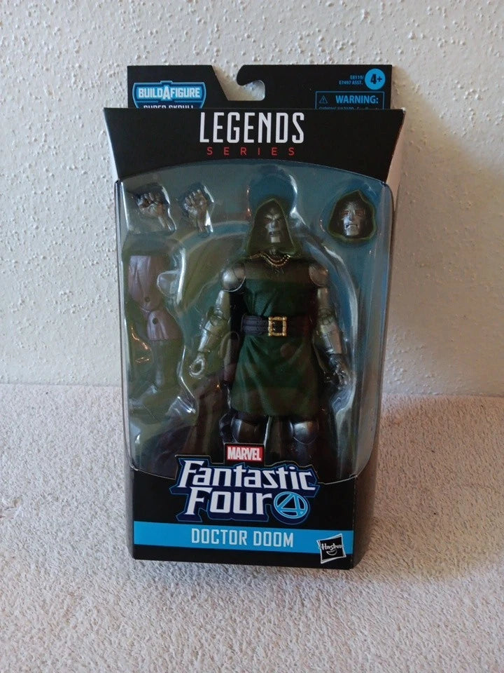 Marvel Legends - Dr. Doom Fantastic 4 (Super Skrull Wave) Hasbro