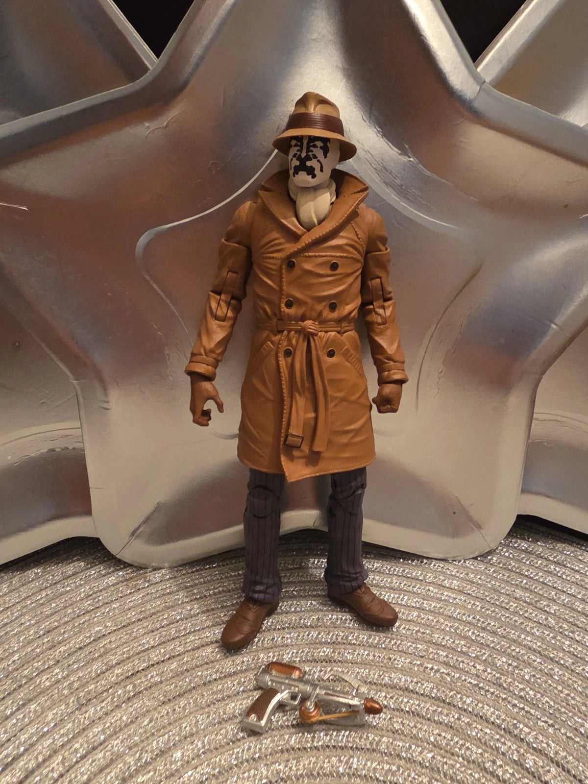 DC Collectibles Watchmen Doomsday Clock Rorschach