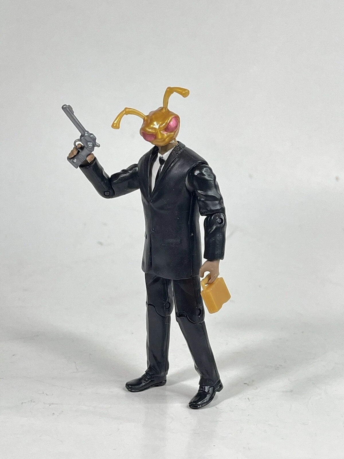 Custom Mezco 5 Points Agent Gomez Golden Roach 3.75” Mez-Its marvel universe