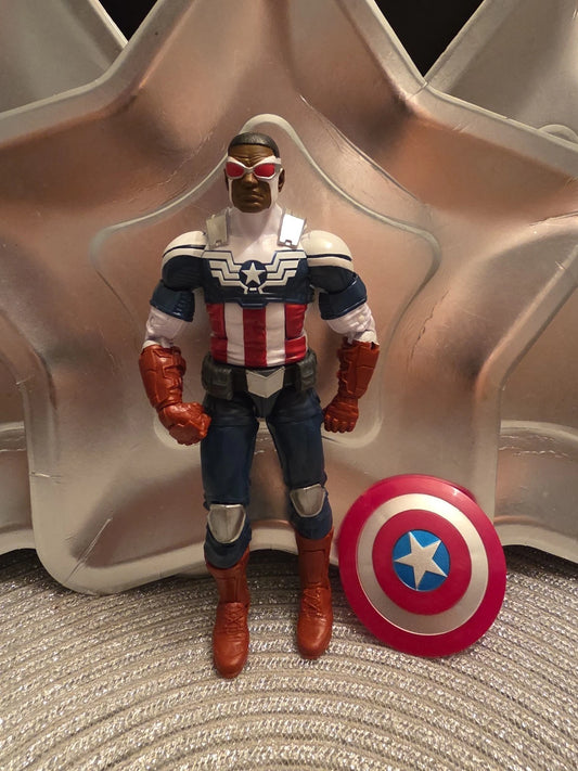 Marvel Legends Sam Wilson Captain America TRU Exclusive 2015 Avengers 3 Pack