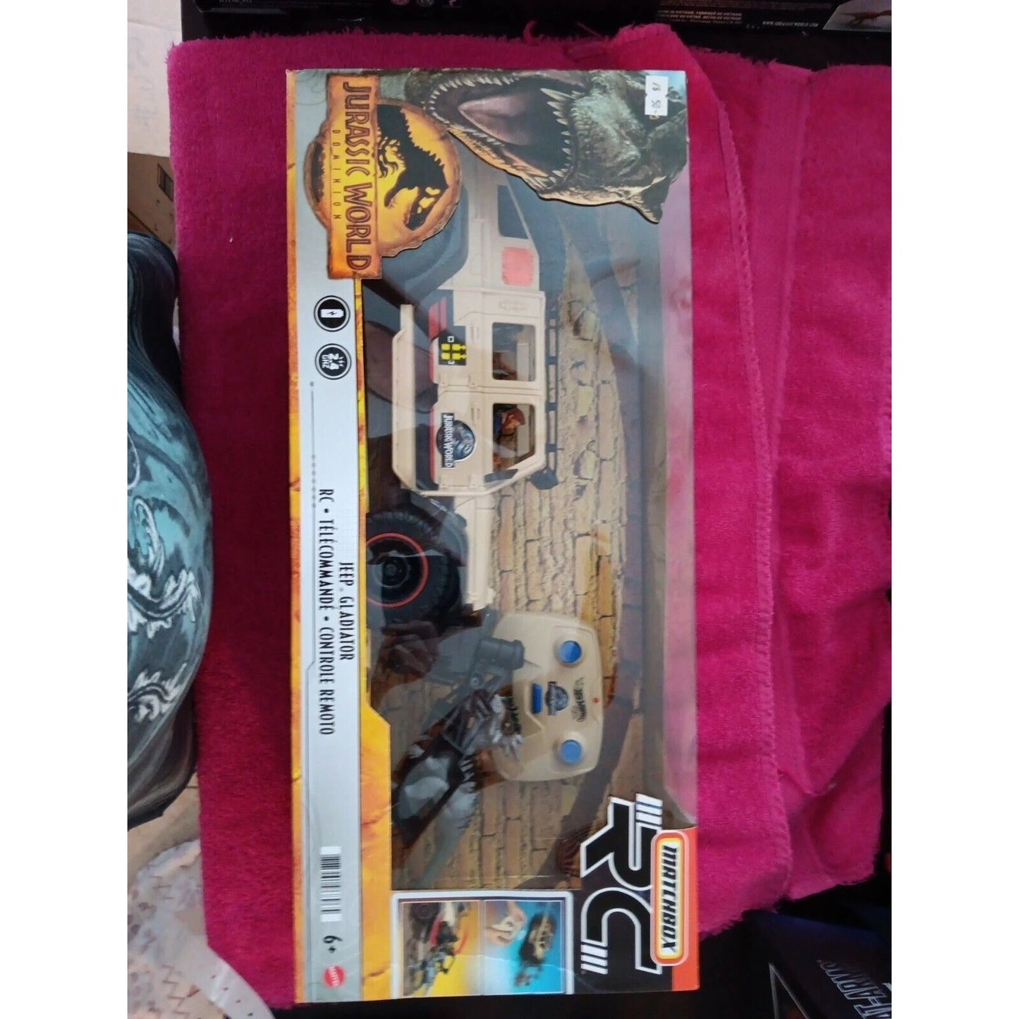 Mattel Matchbox Jurassic World Dominion R/C Jeep Gladiator with Dracorex Figure