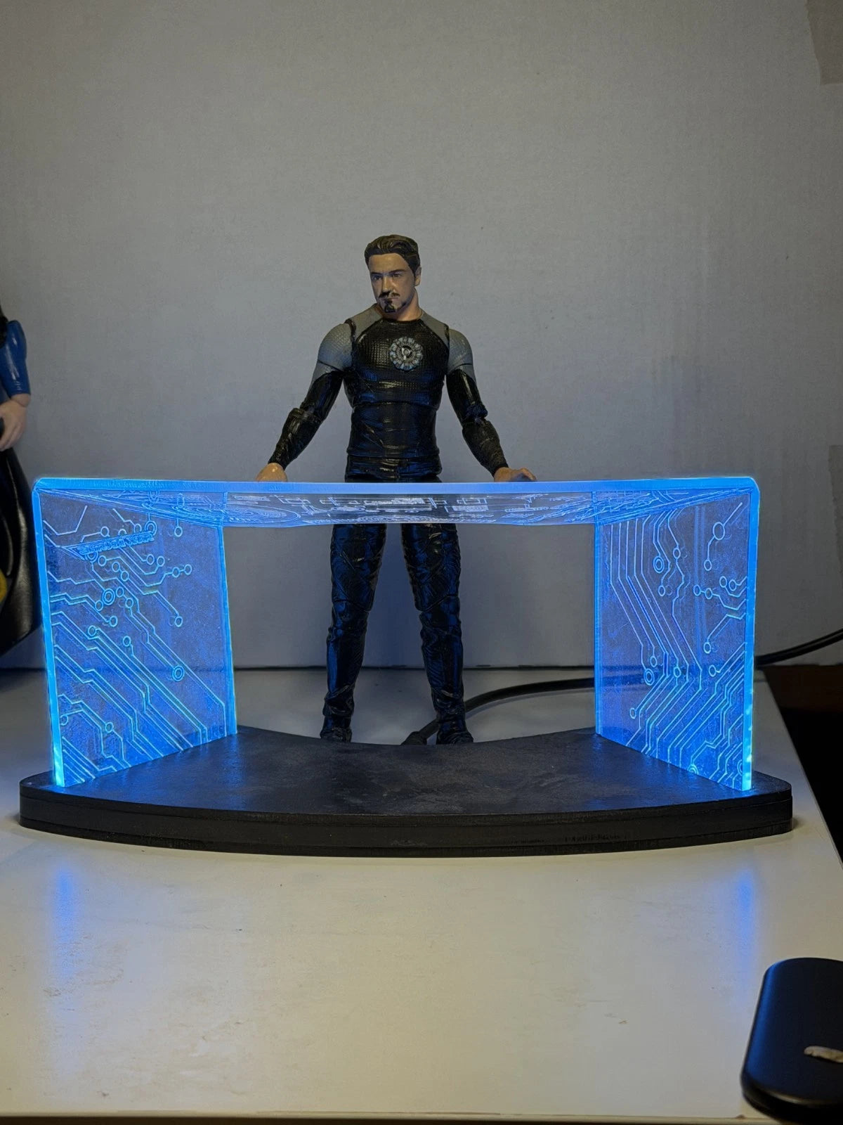 Custom TONY STARK w/ Light-Up Work Bench Marvel Legends MCU IRON MAN