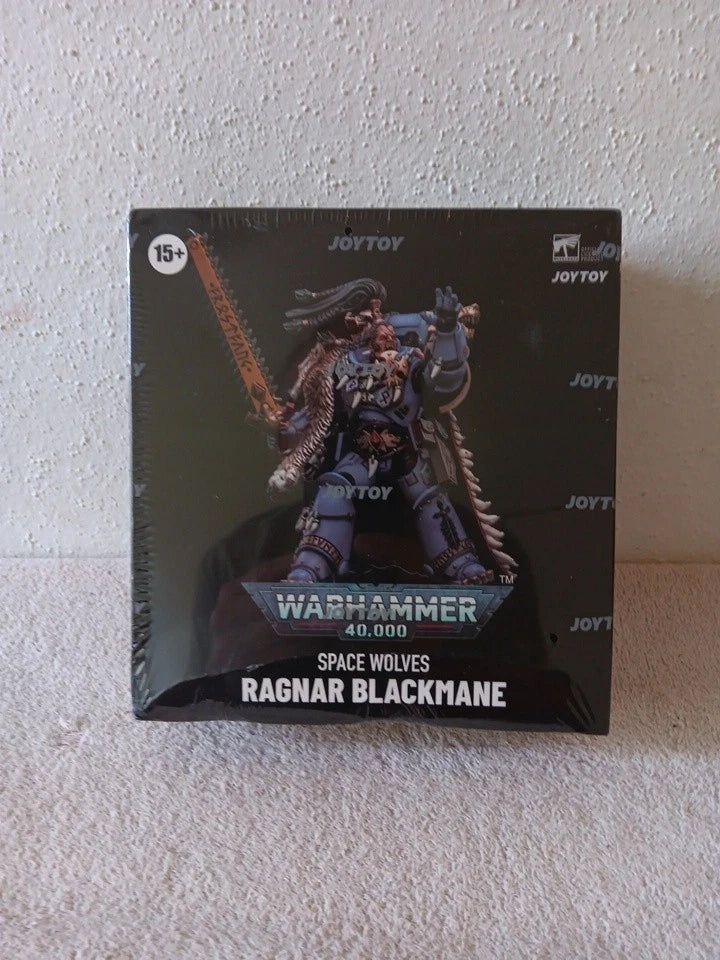 JOYTOY Warhammer 40k Space Wolves Ragnar Blackmane Figure