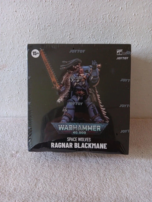 JOYTOY Warhammer 40k Space Wolves Ragnar Blackmane Figure