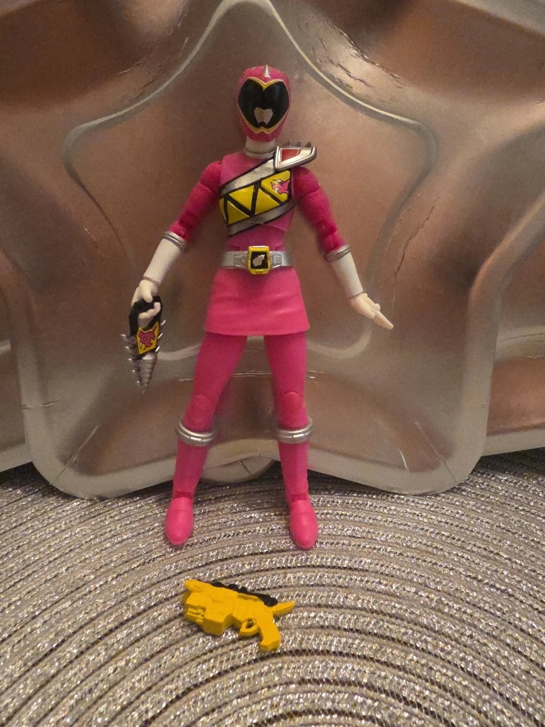 Power Rangers Lightning Collection Dino Charge Pink Ranger 6" Figure