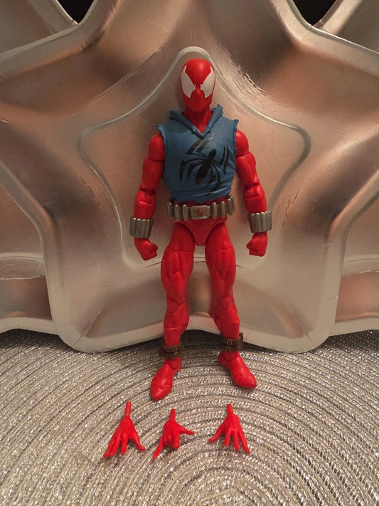 009 Marvel Legends Ben Reilly Scarlet Spider-Man Retro Loose
