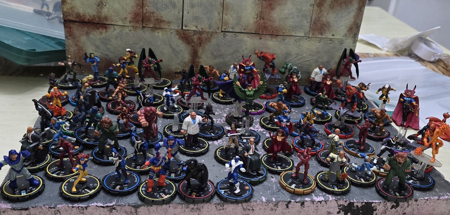 Marvel Heroclix Lot Of 76  Figures.