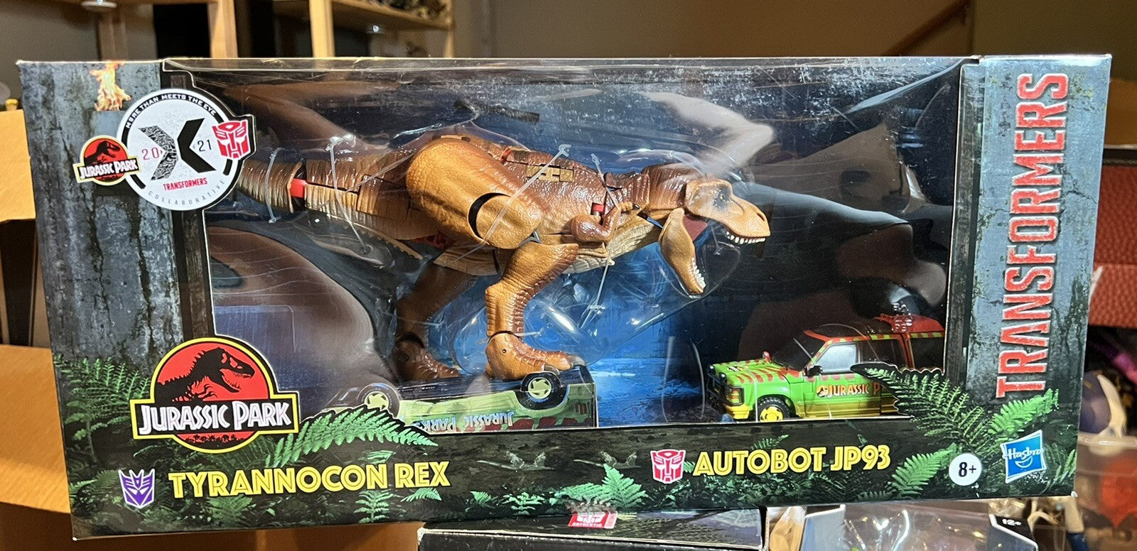 Tyrannocon Rex Transformers Jurassic Park Mash-Up and Autobot JP93 Figure Set
