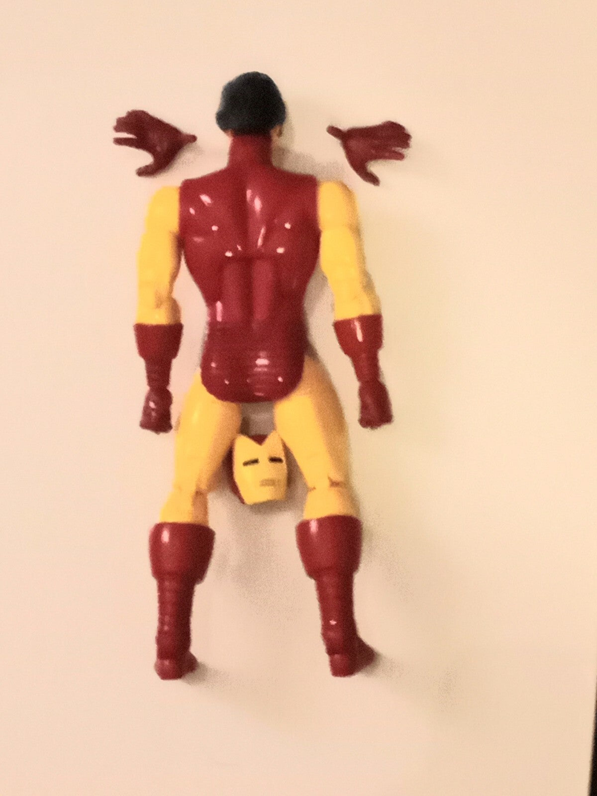 Marvel Legends Retro Suit Ironman