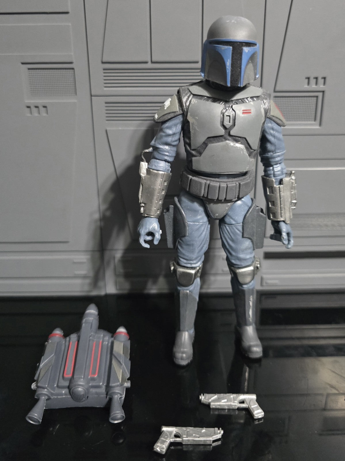 Star Wars Black Series MANDALORIAN LOYALIST 6” (Walmart Exclusive) Loose