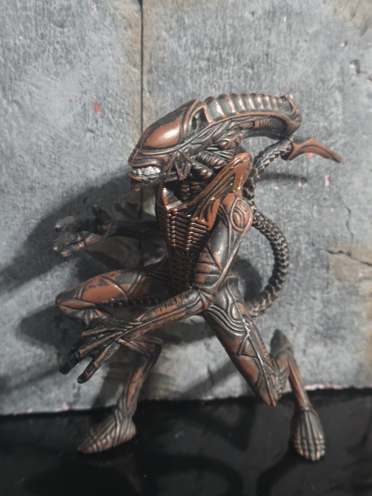 Red Acid Hive Warrior Wars Alien Xenomorph Kenner Action Figure Jointed 5" EUC