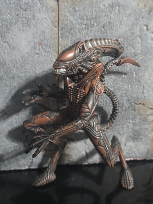Red Acid Hive Warrior Wars Alien Xenomorph Kenner Action Figure Jointed 5" EUC