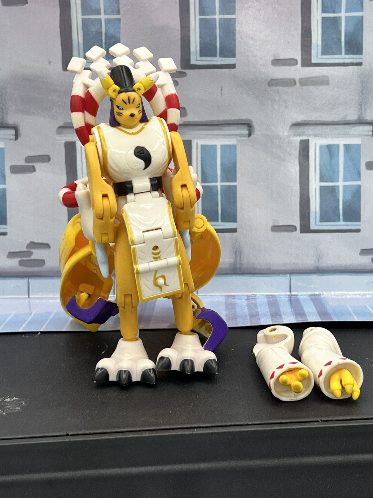 Digimon Digivolving Renamon to Kyubimon 6" Deluxe Figure Bandai 2001 READ!