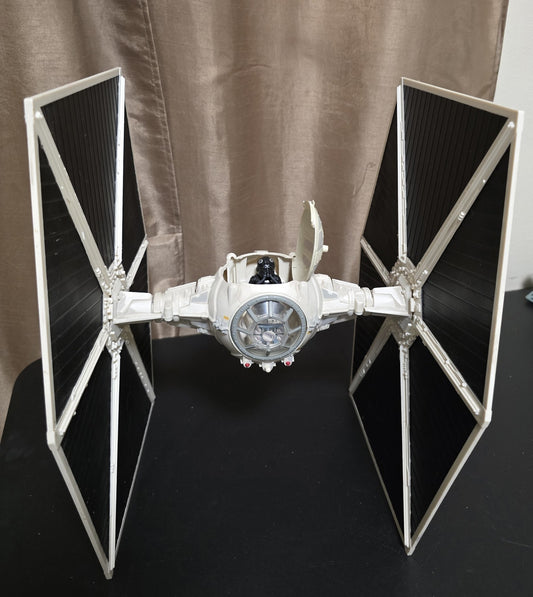 VTG 2003 Star Wars Imperial TIE Fighter White And Pilot 