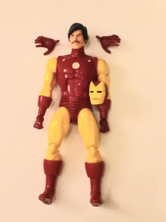 Marvel Legends Retro Suit Ironman
