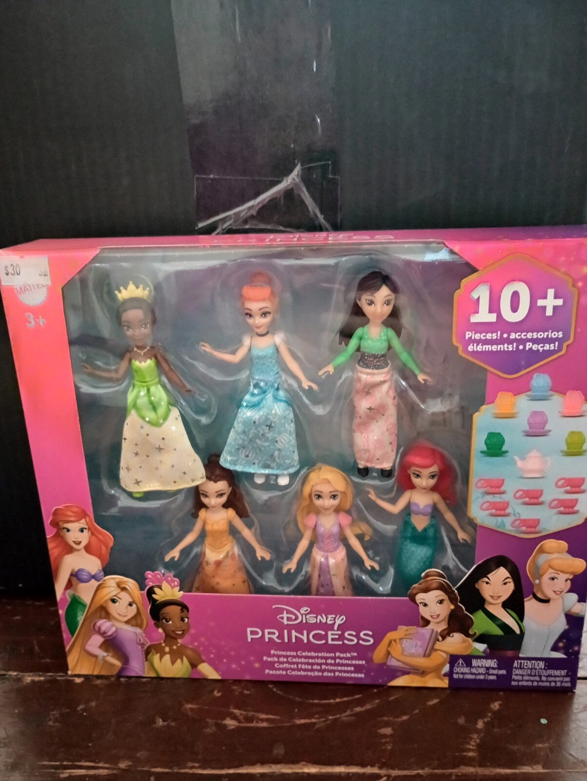 Disney Princess Celebration Pack (6) 3.5" Posable Dolls + 13pcs Tea Party Set 