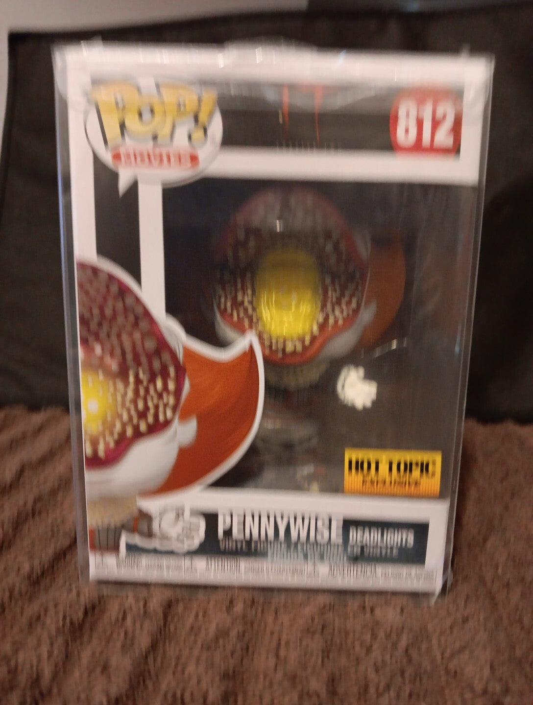 Funko Pop! IT 2 #812 Pennywise Deadlights Hot Topic Exclusive w/Protector Horror