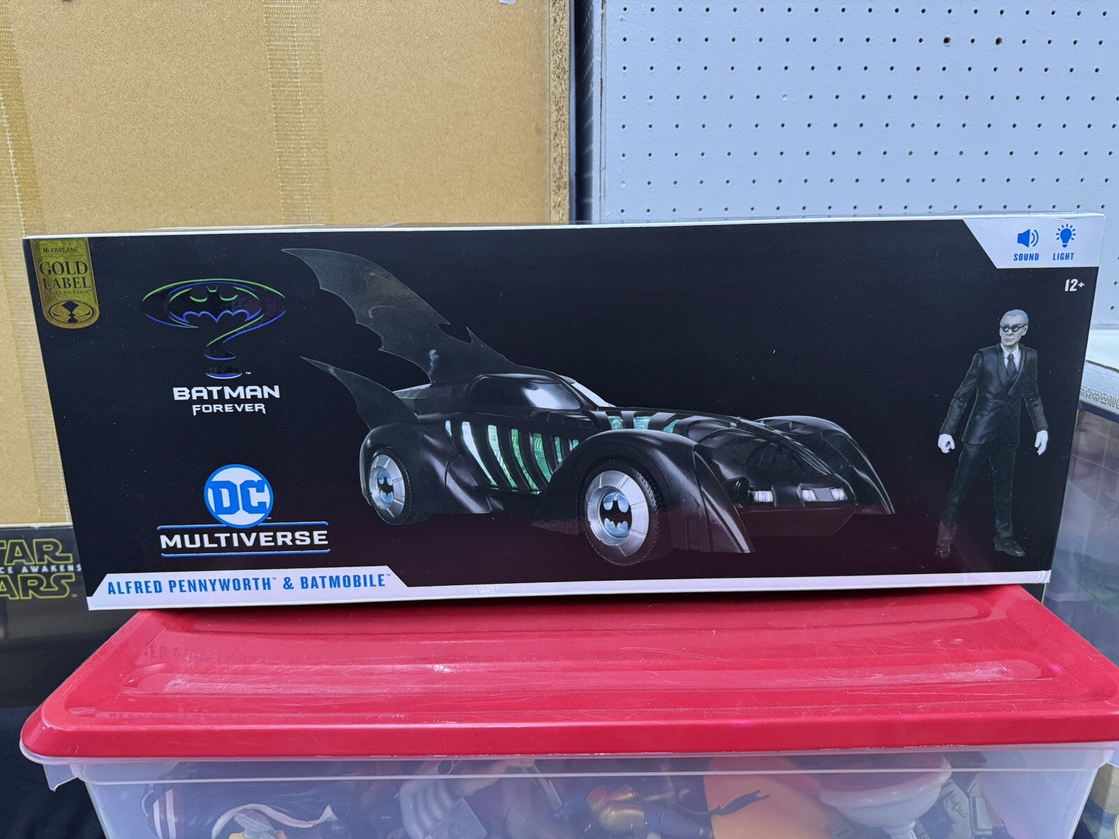 McFarlane DC Multiverse Batman Forever Batmobile w/Alfred 7"Scale 