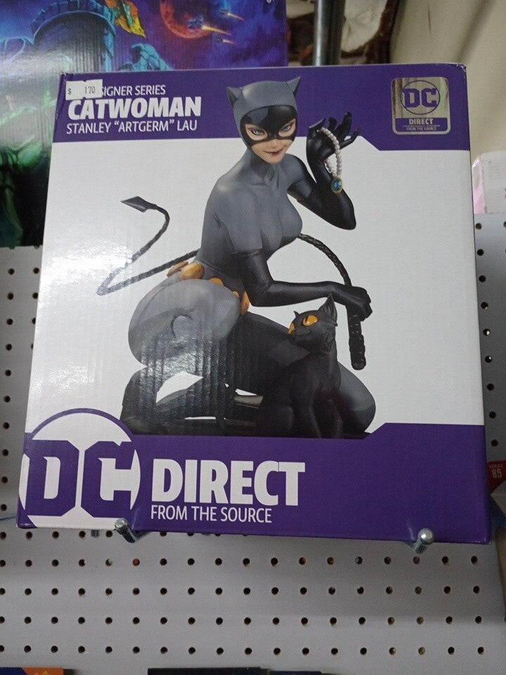 MCFARLANE DC DIRECT DESIGNER SERIES CATWOMAN BY STANLEY ARTGERM LAU STATUE