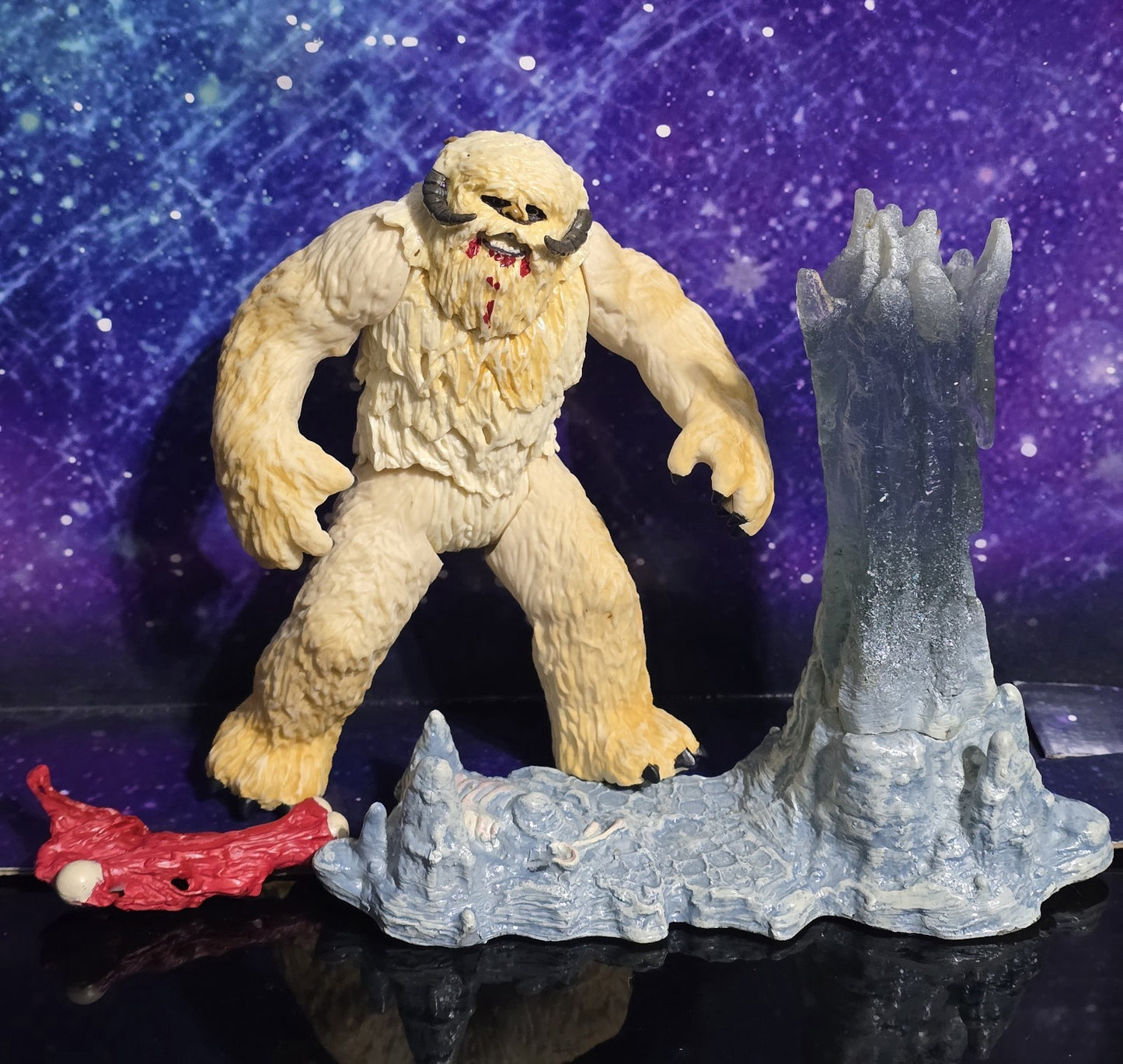  2003 Star Wars Wampa With Hoth Cave  action figure 3.75