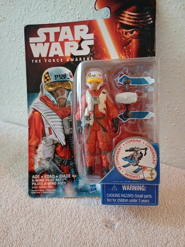 Hasbro Star Wars The Force Awakens X-Wing Pilot Asty Box Damage