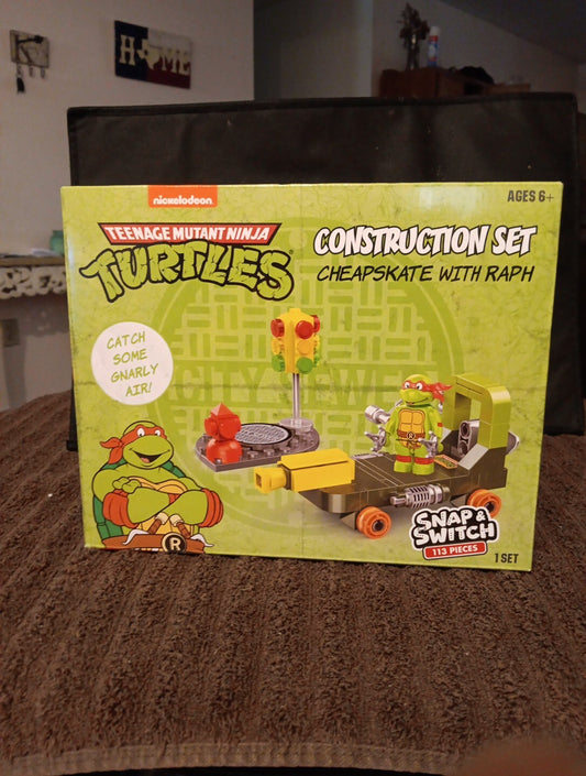 Teenage Mutant Ninja Turtles Cheapskate With Raph Snap & Switch Construction Set