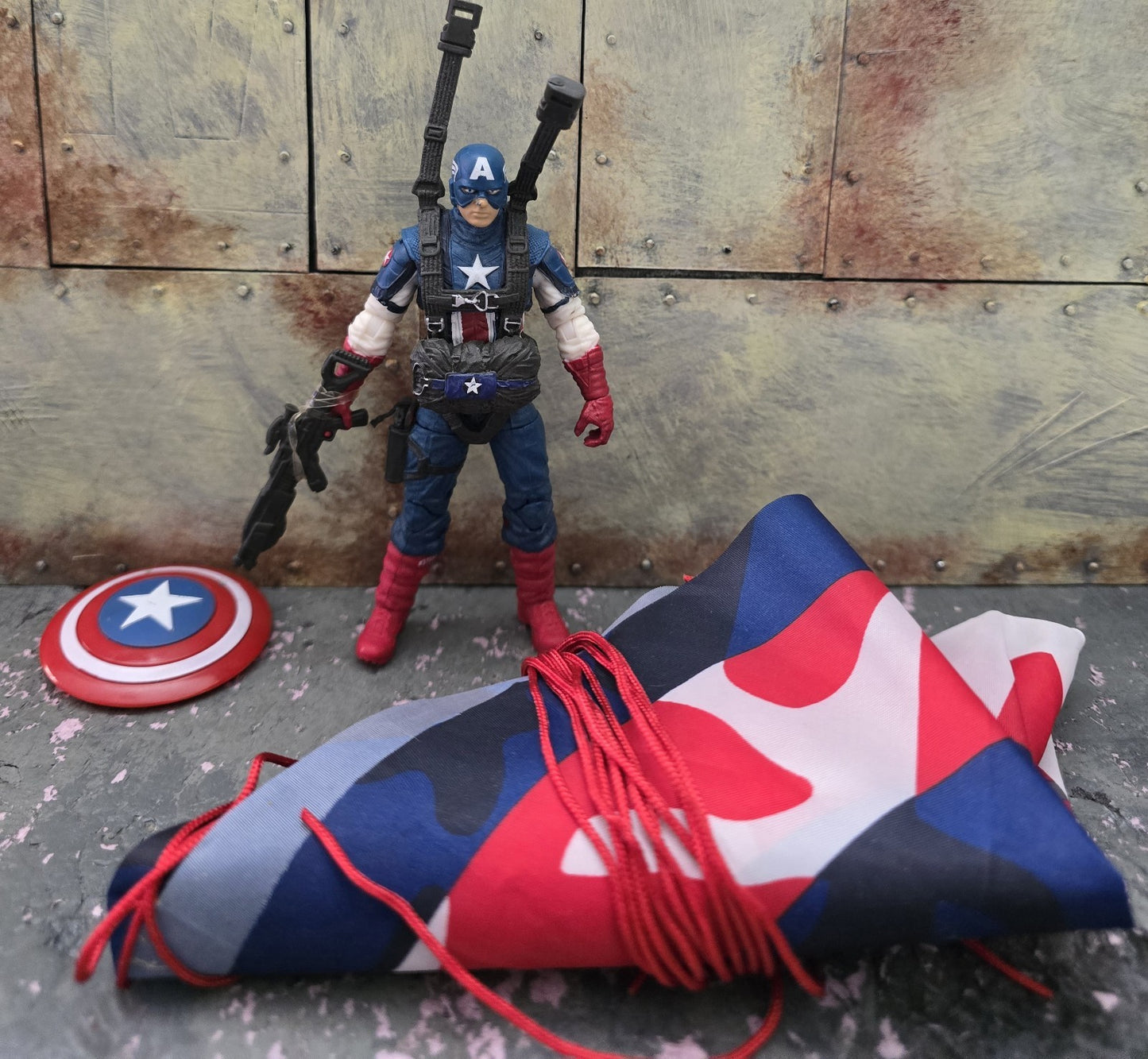 Hasbro Captain America Aerial Infiltration Parachute Action Figure 3.75"