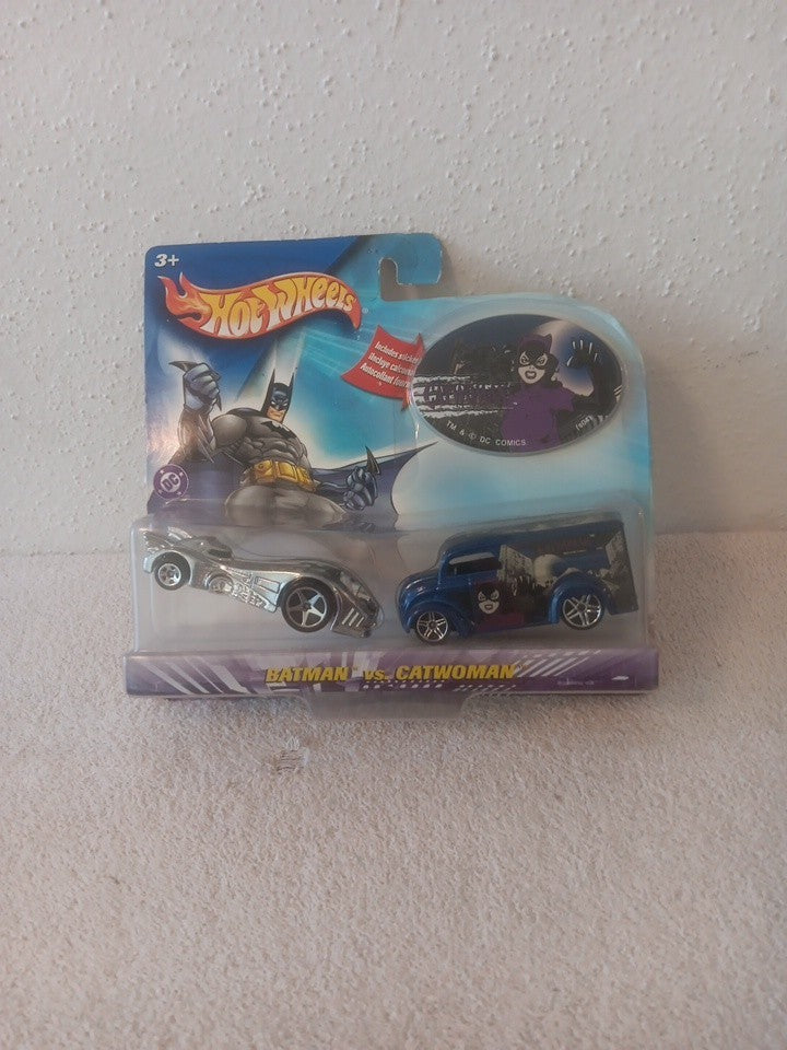 Mattel Hot Wheels DC Comics C5365 Batman Vs. Catwomen Cars