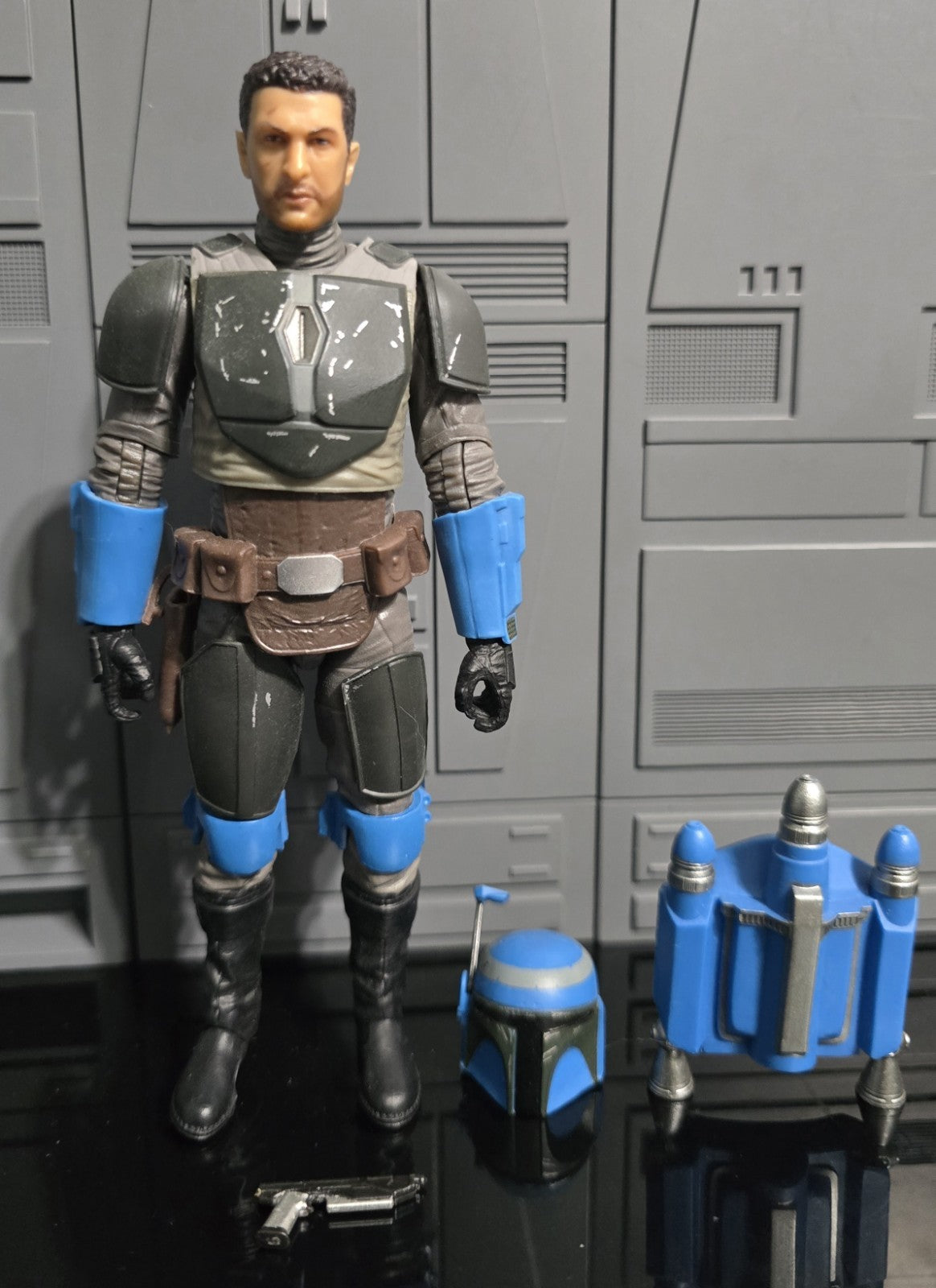 Star Wars the Black Series Axe Wolves The Mandalorian 6" Figure