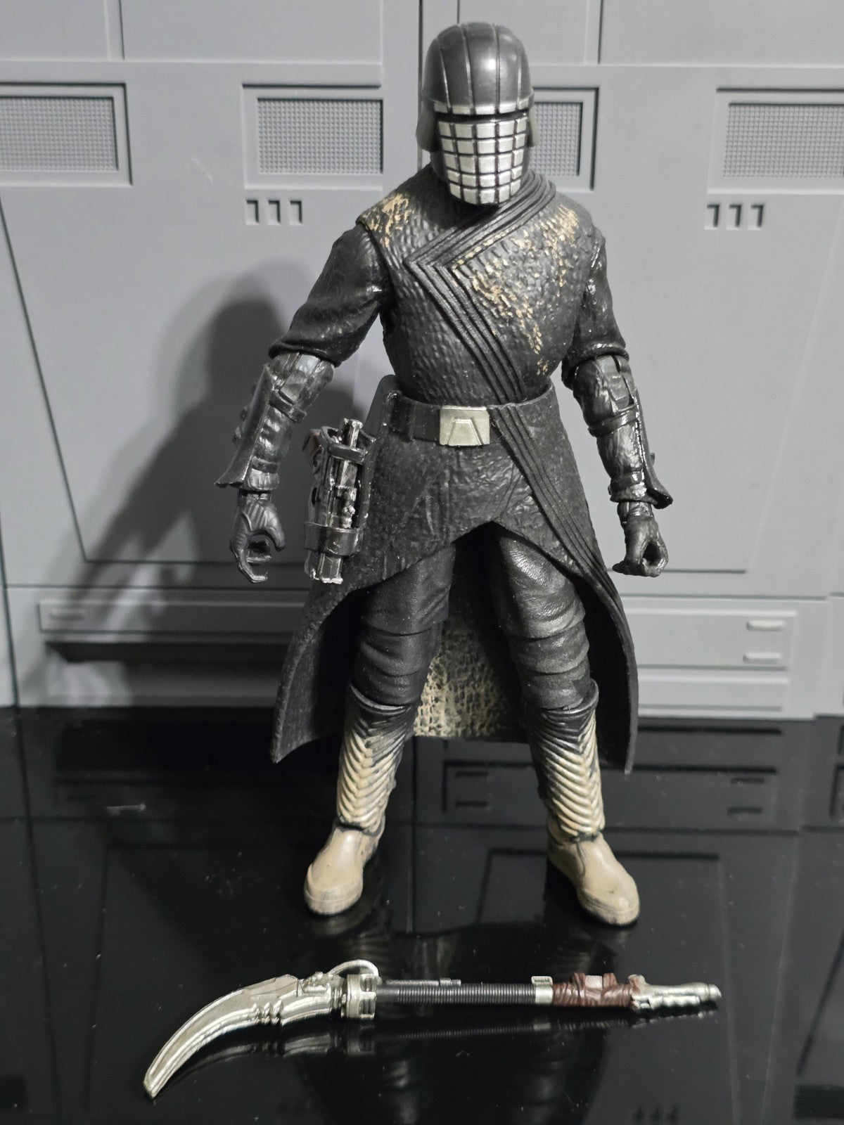 Star Wars Black Series 6" #105 Knight of Ren TROS Rise Skywalker Loose Complete
