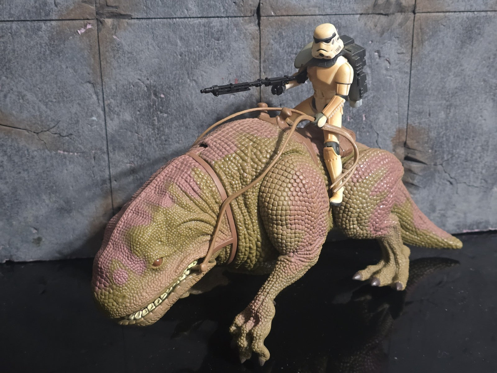Star Wars Power Of The Force Dewback With Sandtrooper 3.75