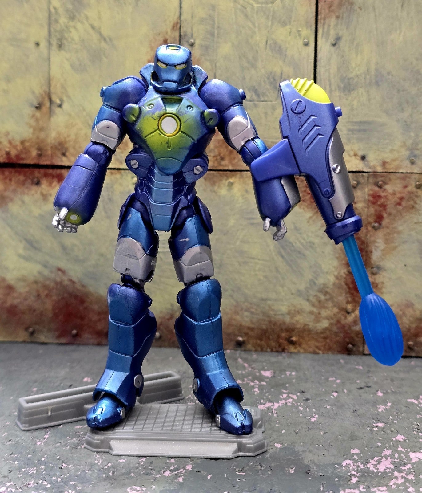 2010 Marvel Universe 3.75"  Iron Man Deep Dive Armor Action Figure Hasbro