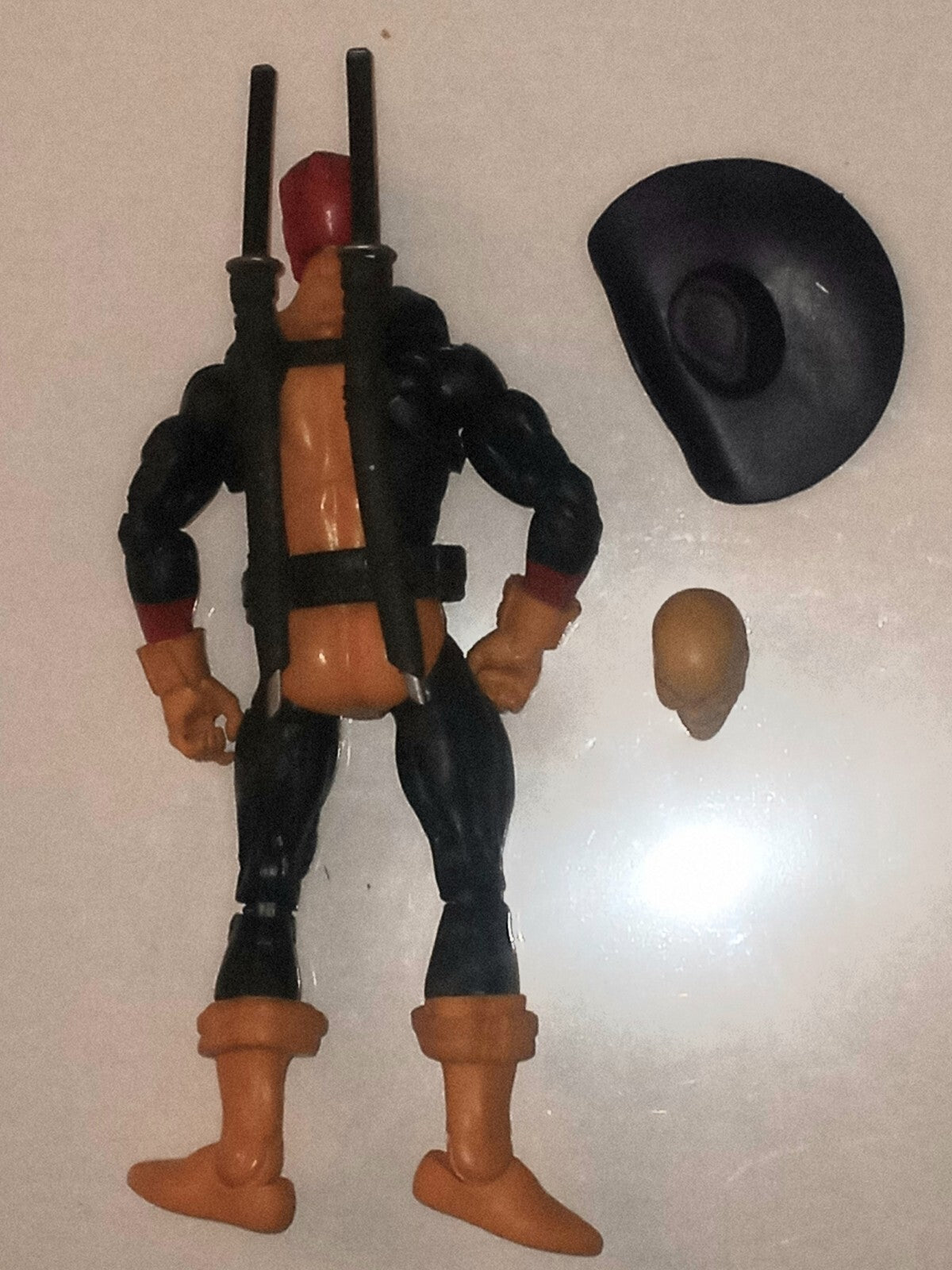 Marvel Legends Series Deadpool 6 inch Action Figure - E2922