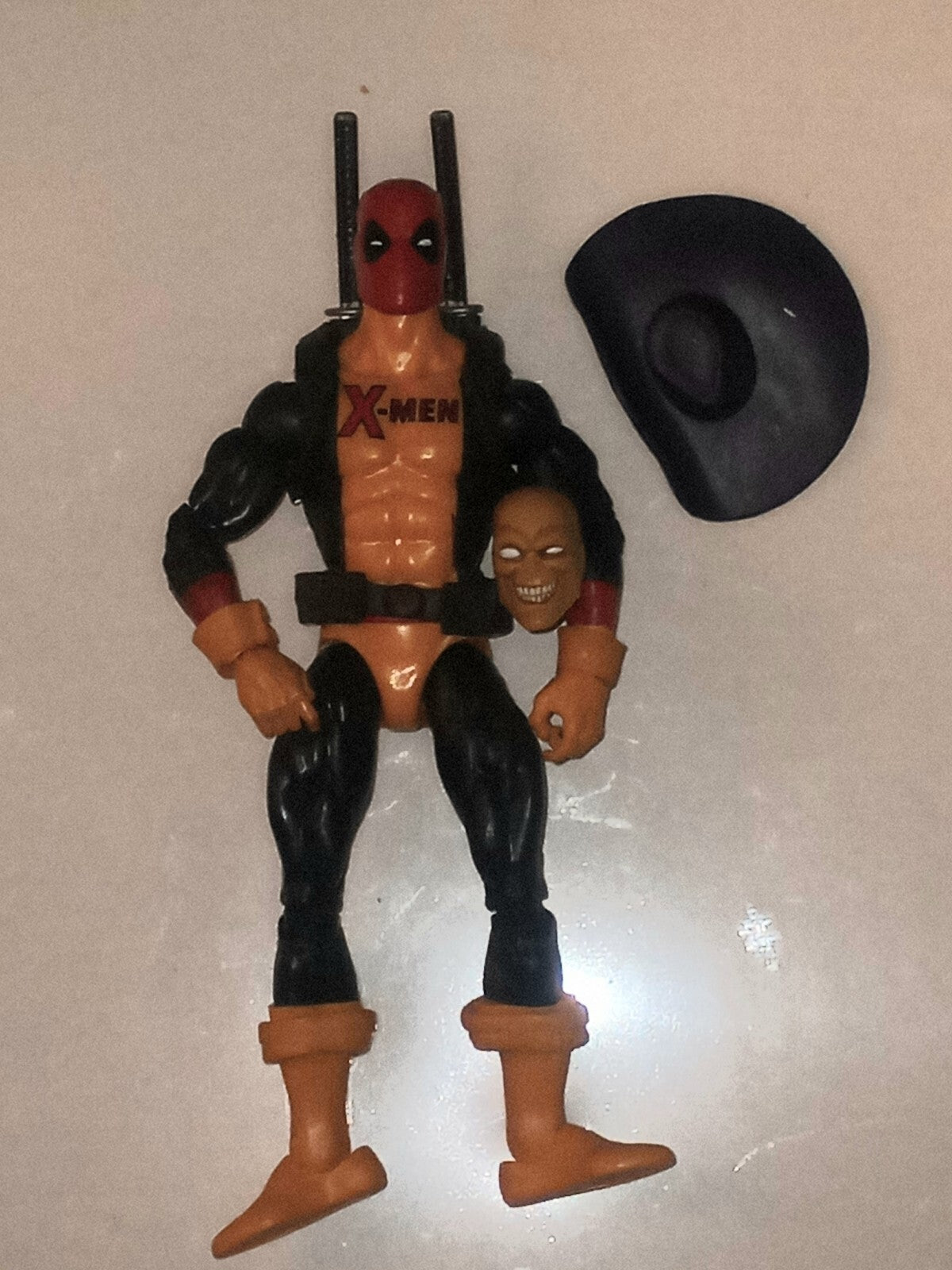 Marvel Legends Series Deadpool 6 inch Action Figure - E2922